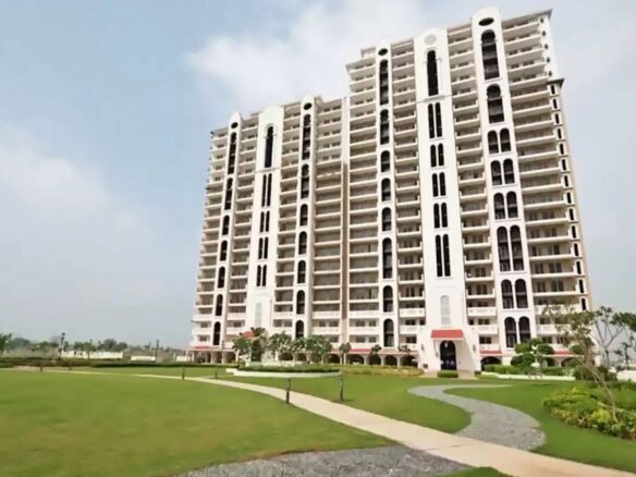 DLF-New-Town-Heights-2